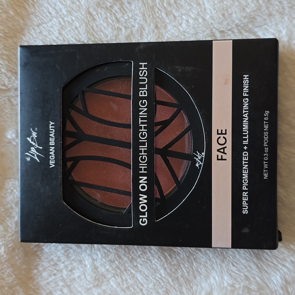 The Lip‎ Bar Glow On Highlighting Blush NWT